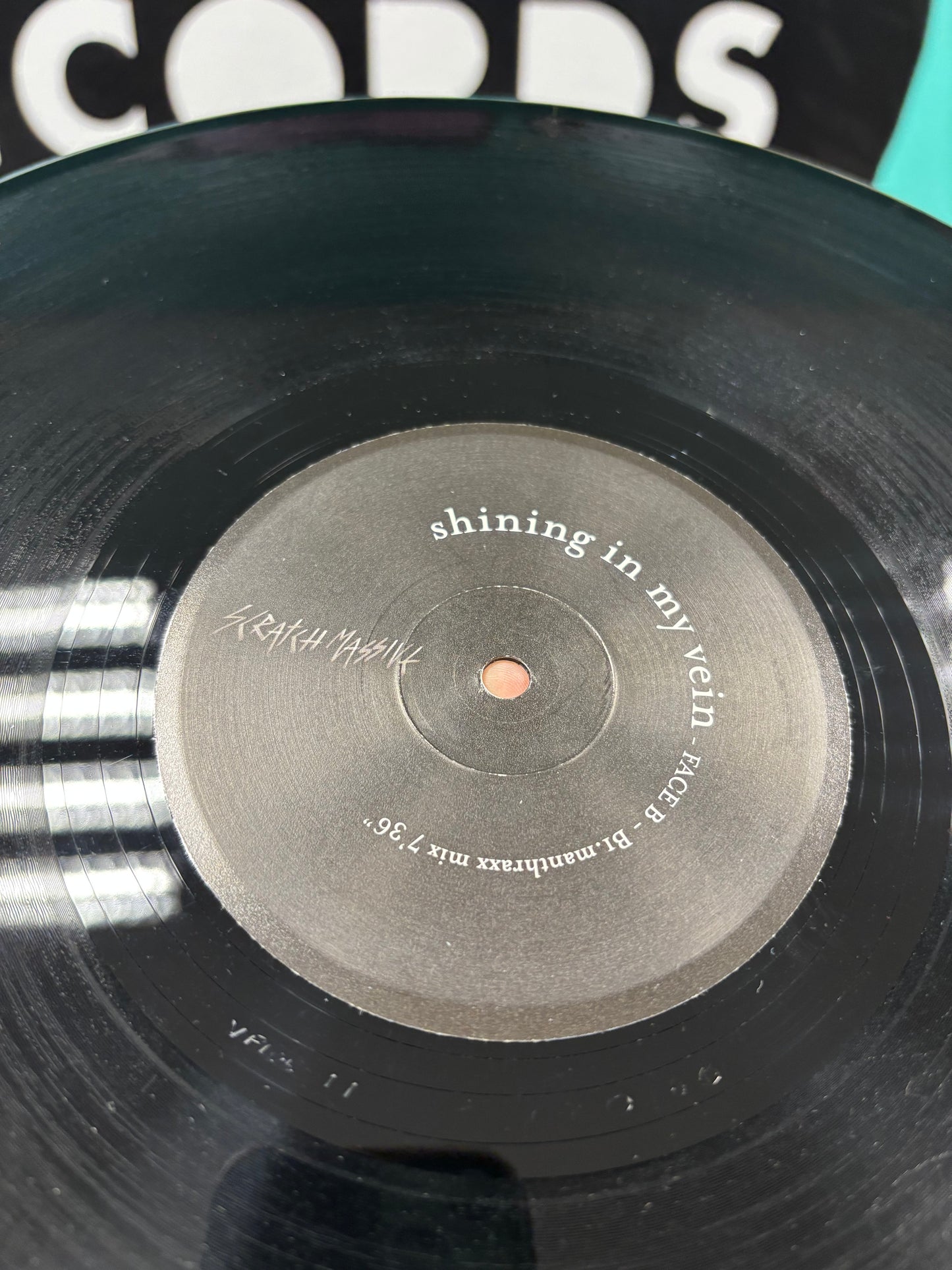 Scratch Massive: Shining In My Vein, 12inch, Only pressing, Chateaurouge, France 2006