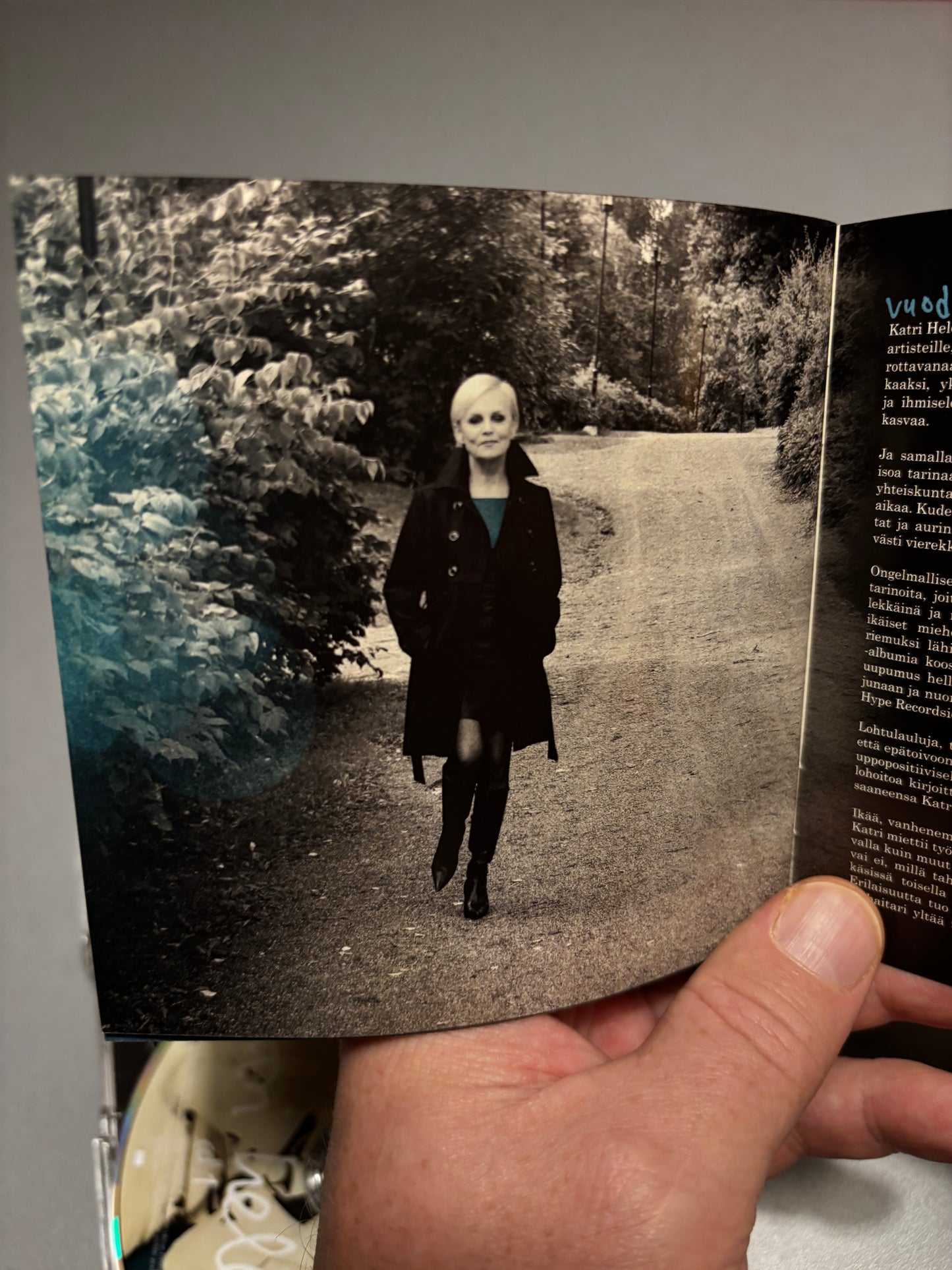 Katri Helena - Sinivalkoinen - Klassikot Kuudelta Vuosikymmeneltä, 2CD, Only pressing, Compilation, WEA, Warner Music Finland, Finland 2012