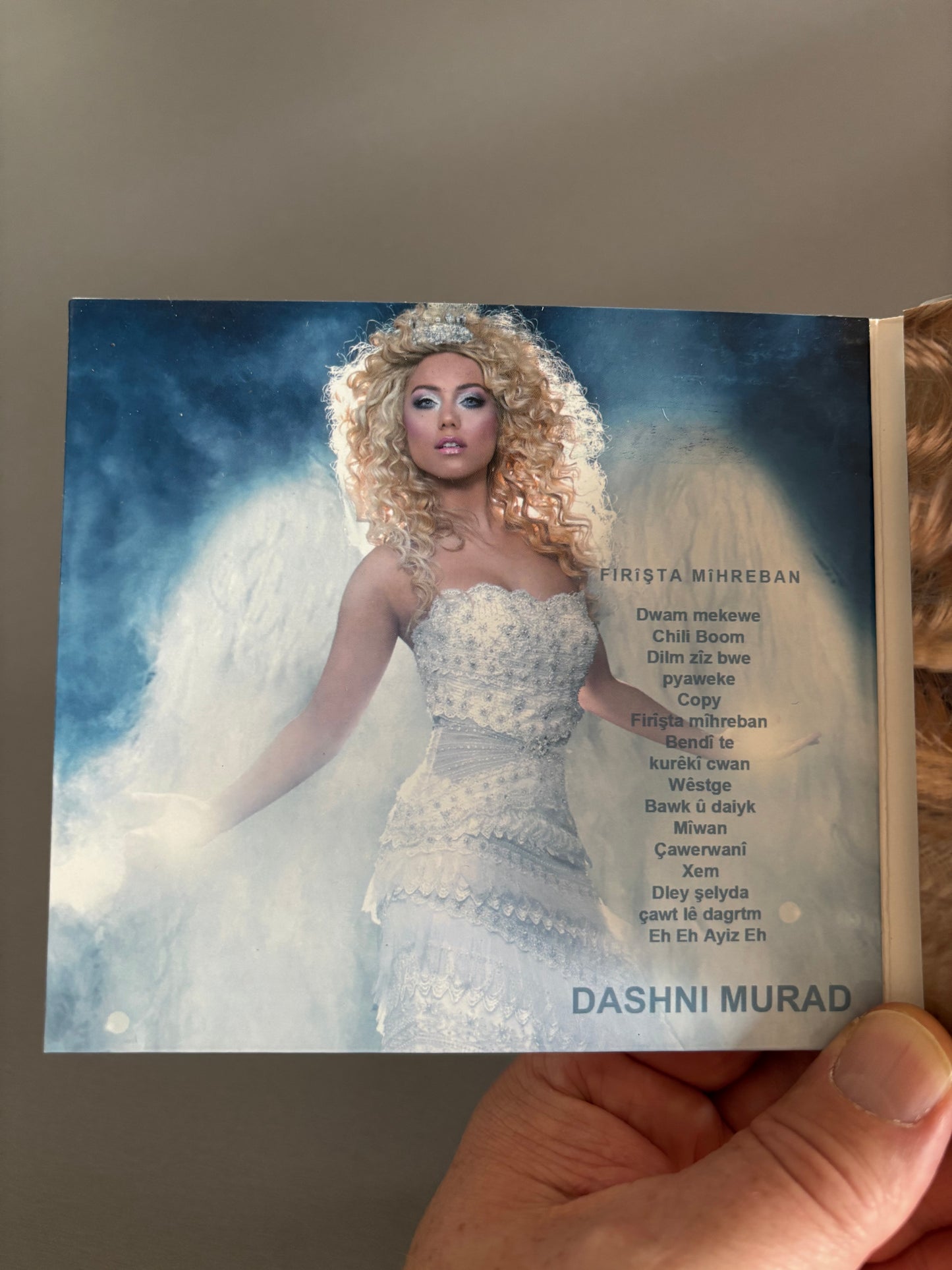 Dashni Murad: Firîșta Mîhreban, CD, Only pressing?, Channel Music, Vin production, NGCI Group, Turkey, Egypt, Kurdistan 2011?