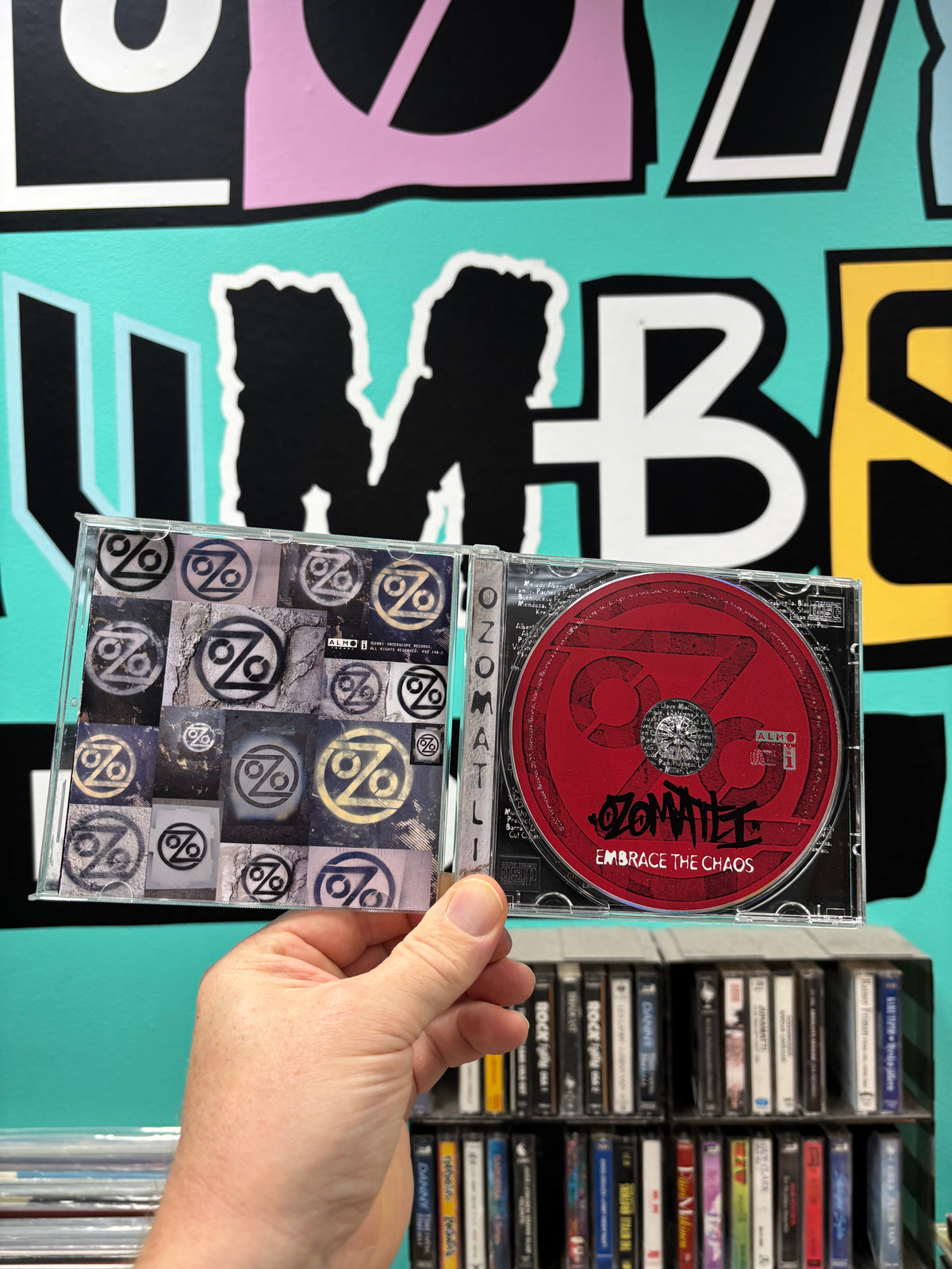 Ozomatli: Embrace The Chaos, CD, Interscope Records, Almo Sounds, Europe 2001