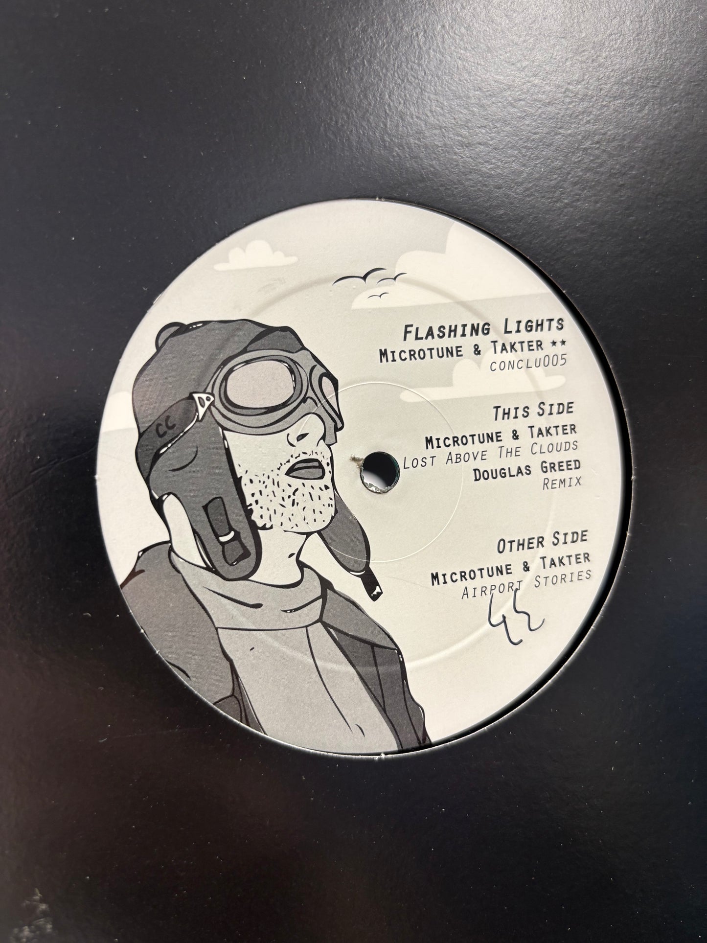 Microtune & Takter: Flashing Lights, 12inch, Only pressing, Concorde Club Recordings, Germany 2010
