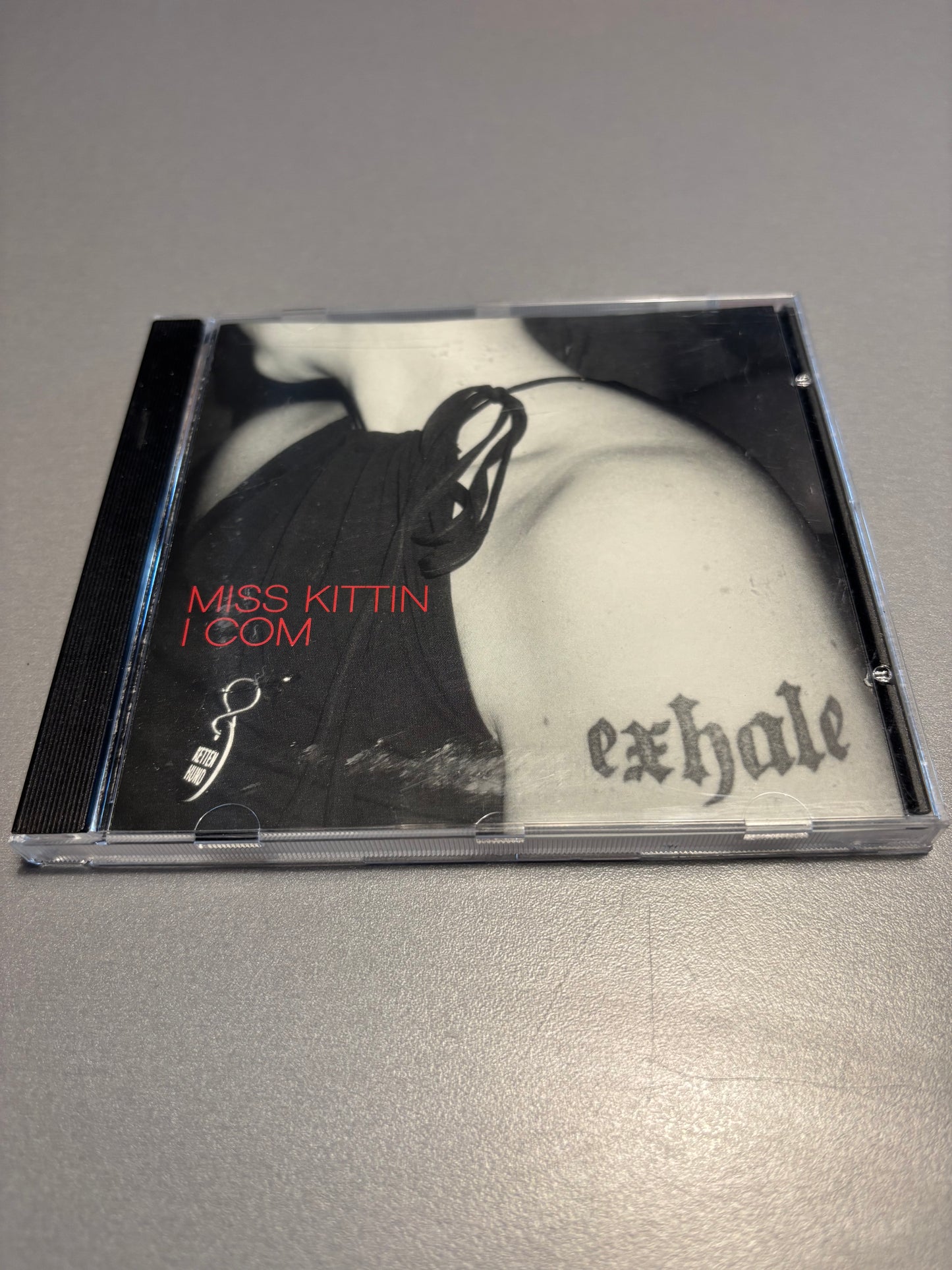 Miss Kittin: I Com, CD, NovaMute, EMI, Europe 2004
