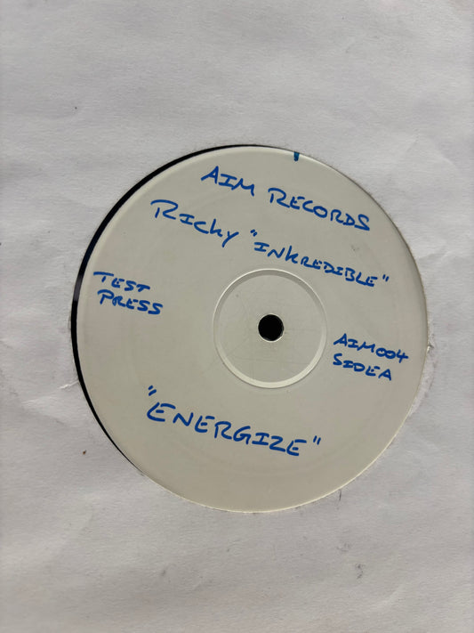 Ricky ”Inkredible”: Energize, 12inch, White label, A.I.M. Records, UK 2000