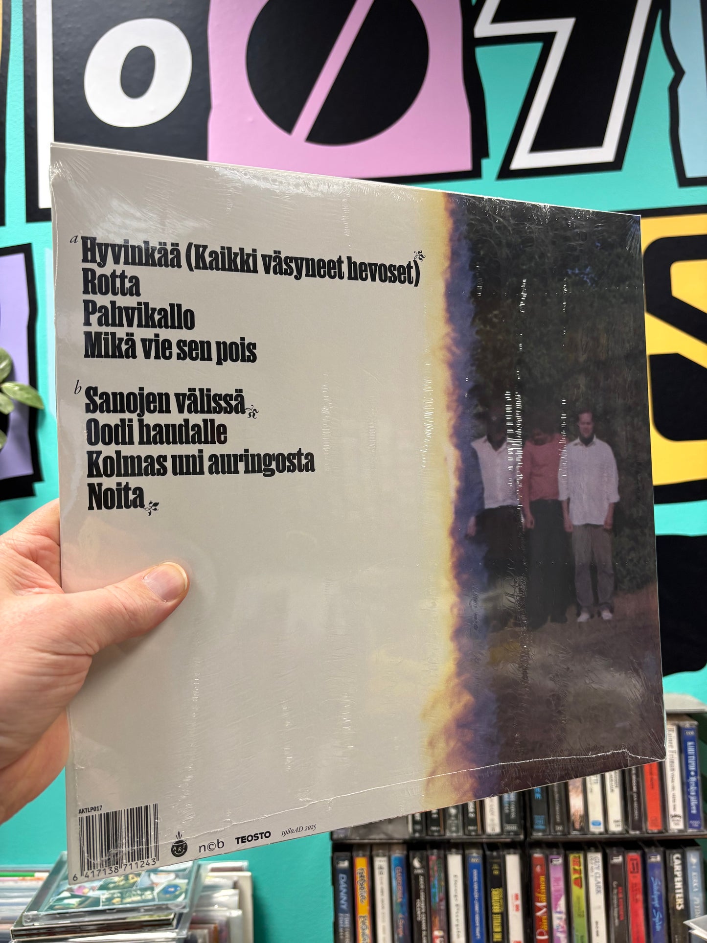 1980 AD: Lasipallo, pahvikallo, LP, AKT, Finland 2025