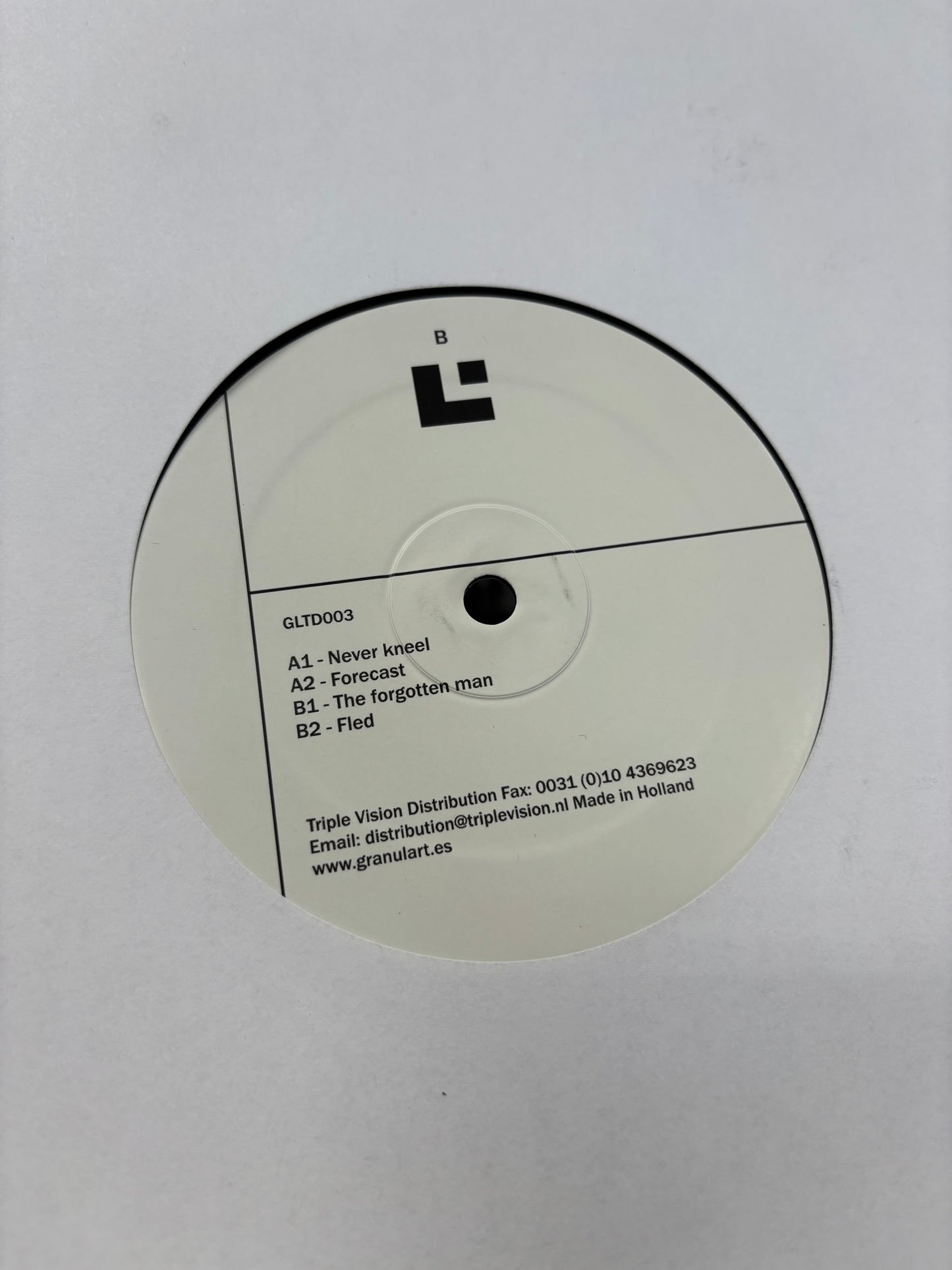 Birth Of Frequency: Never Kneel EP, 12inch, Only pressing, Brown Marbled Transparent Vinyl, Granulart Recordings, Spain 2015