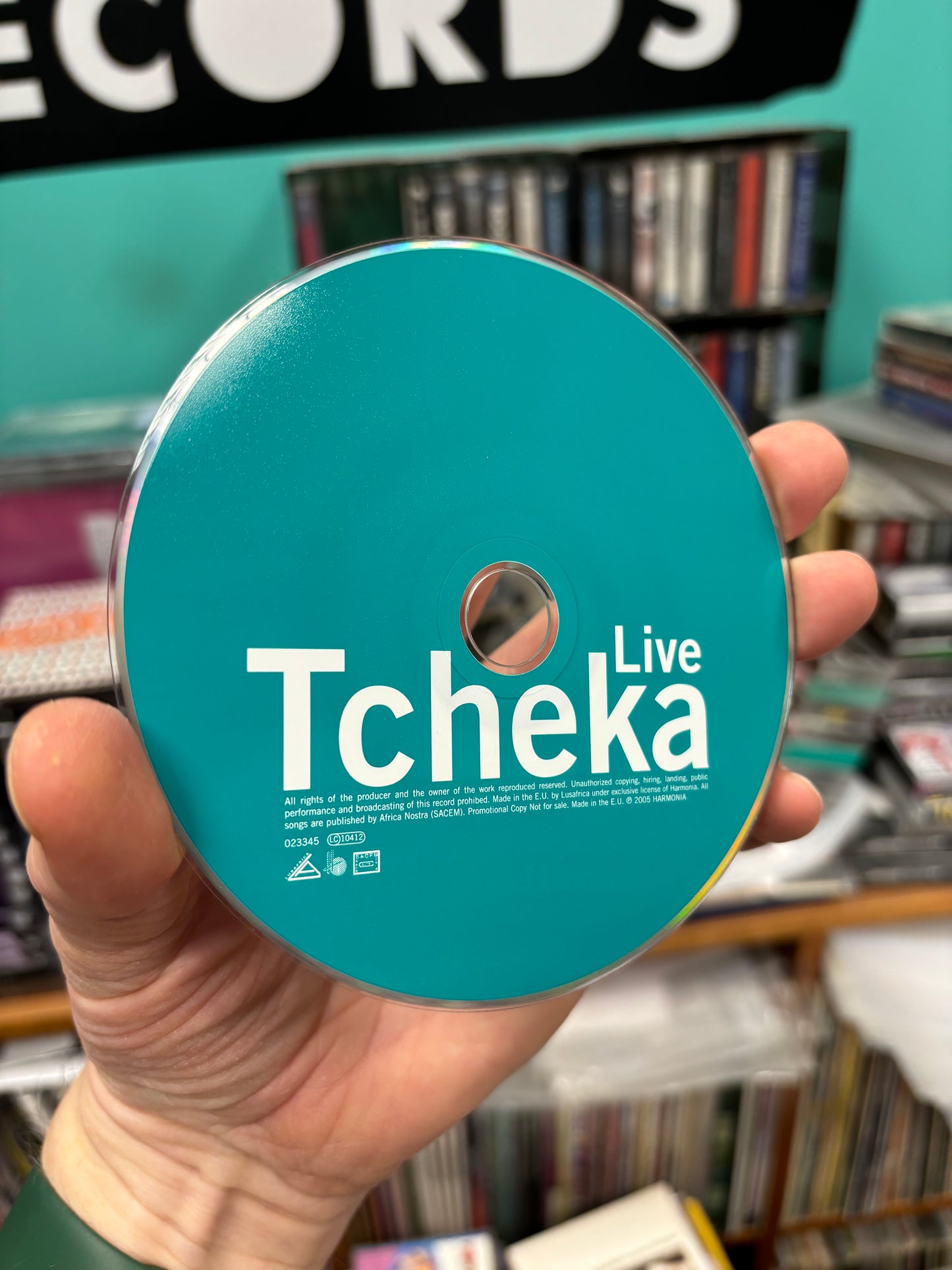 Tcheka: Lonji, CD + Live CD/DVD?, Digipak, Harmonia Lda, Lusafrica, Europe 2007