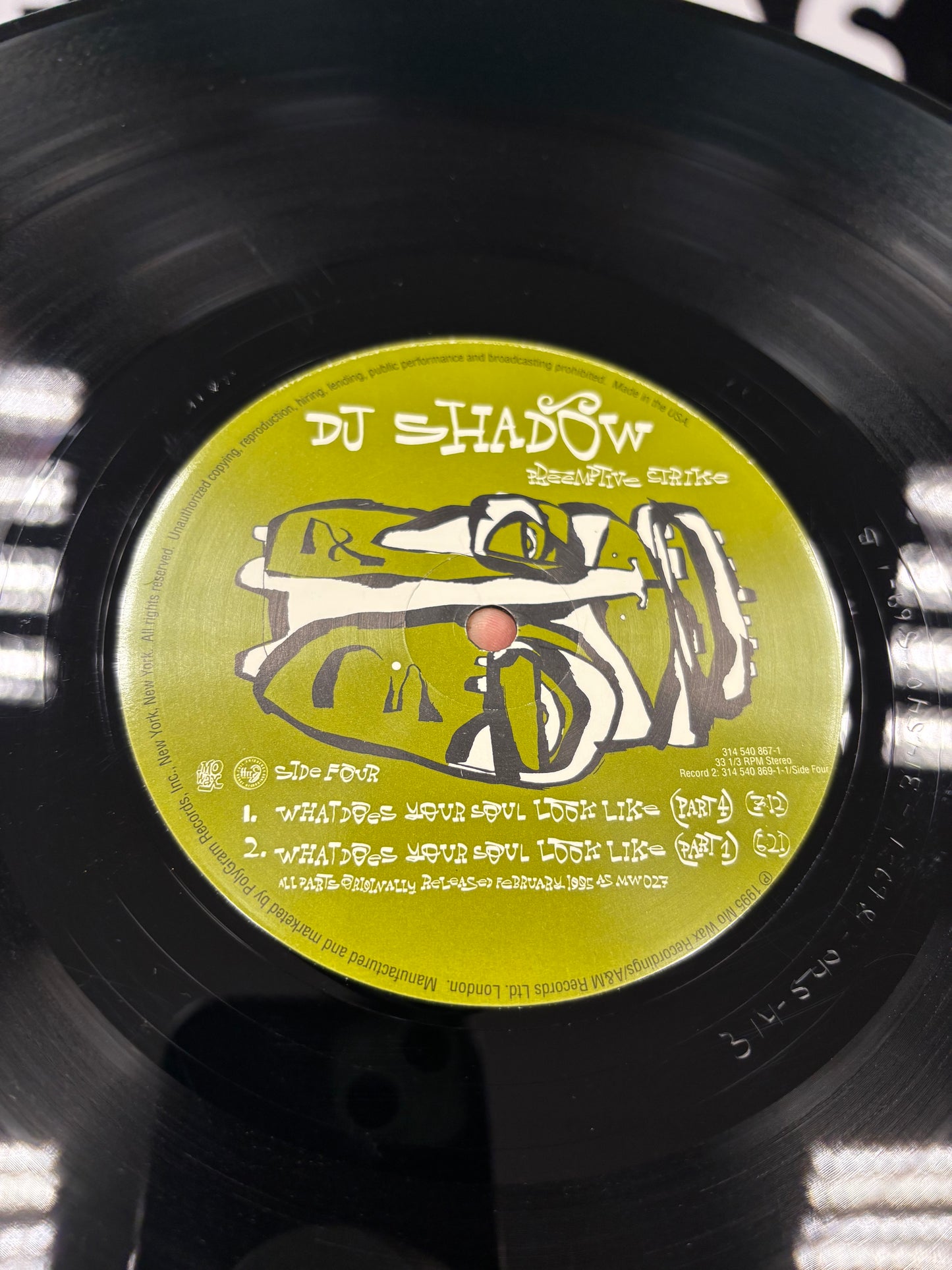 DJ Shadow: Preemptive Strike, 2LP, gatefold, OG pressing, compilation, Limited Edition, Mo Wax, FFRR, US 1998