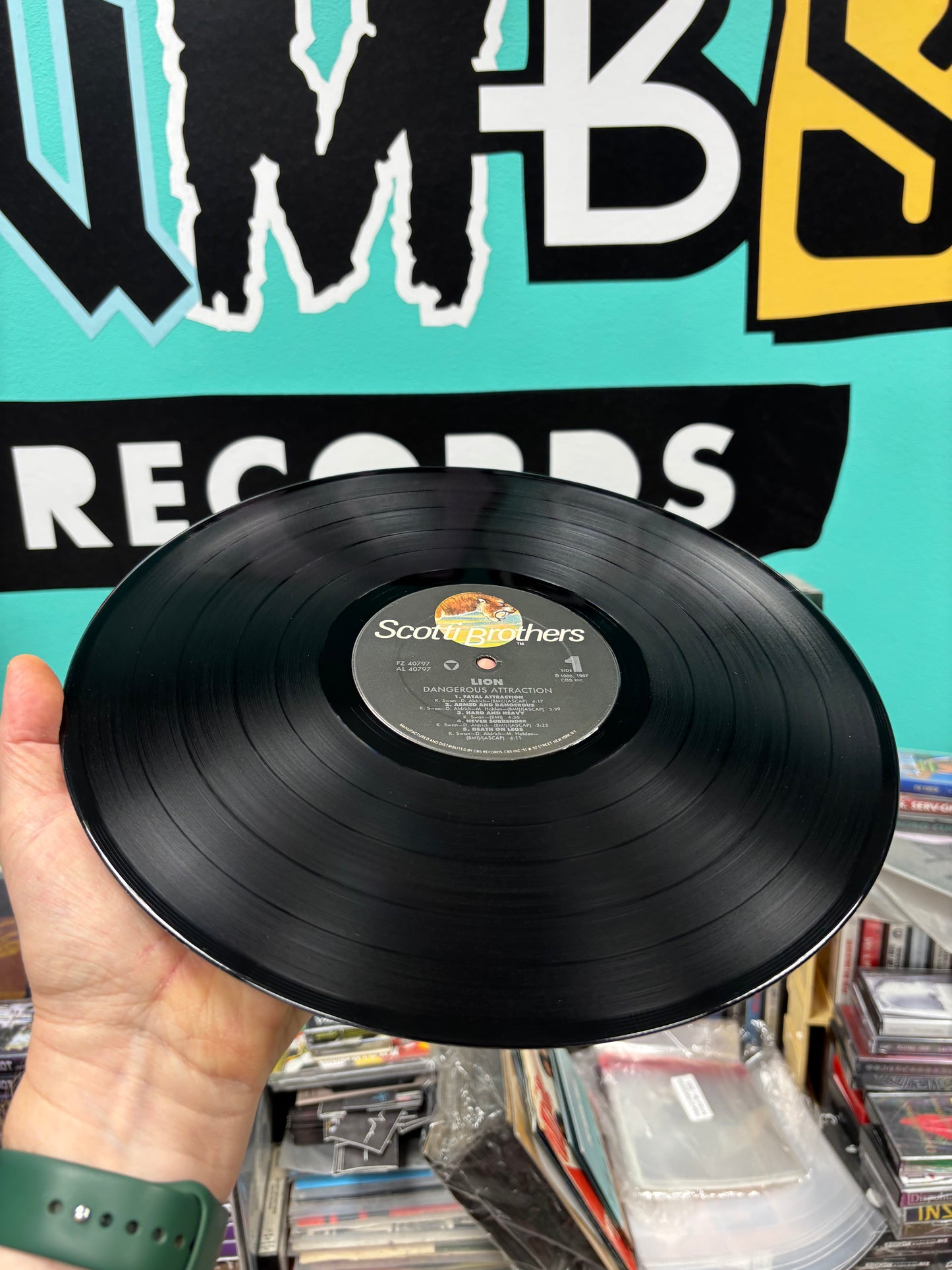 Lion: Dangerous Attraction, LP, 1st pressing, Scotti Bros. Records, US 1987