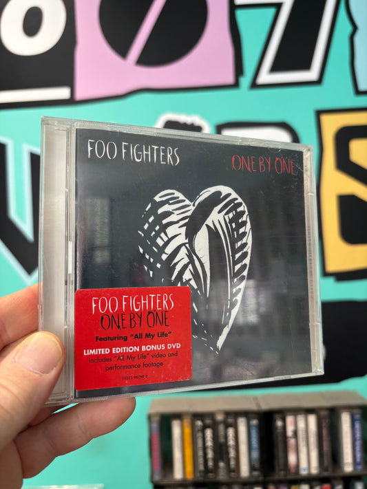 Foo Fighters: One By One, CD, DVD, Copy Protected, All Media, Limited Edition, Roswell Records, RCA, BMG, UK & Europe 2002