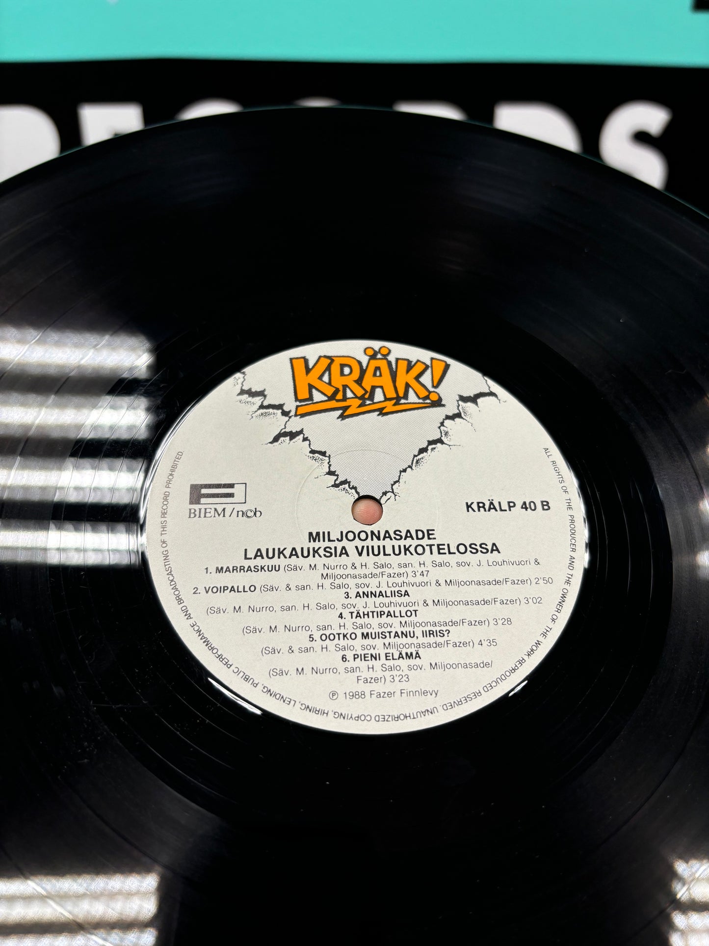 Miljoonasade: Laukauksia Viulukotelossa, LP, 1st pressing, Only vinyl pressing, Kräk!, Finland 1988