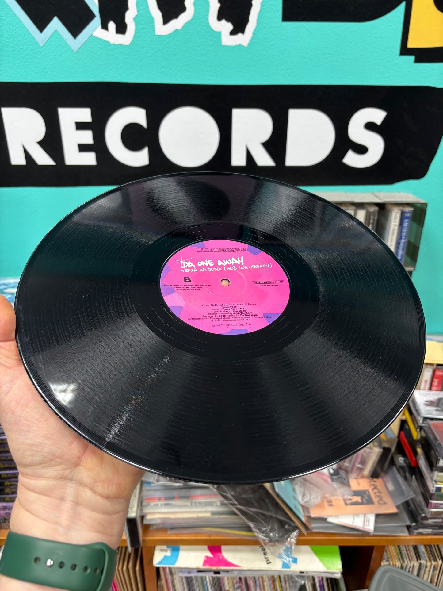 Da One Away: Trash Da Junk, 12inch, Only official pressing, Main Squeeze, UK 2001