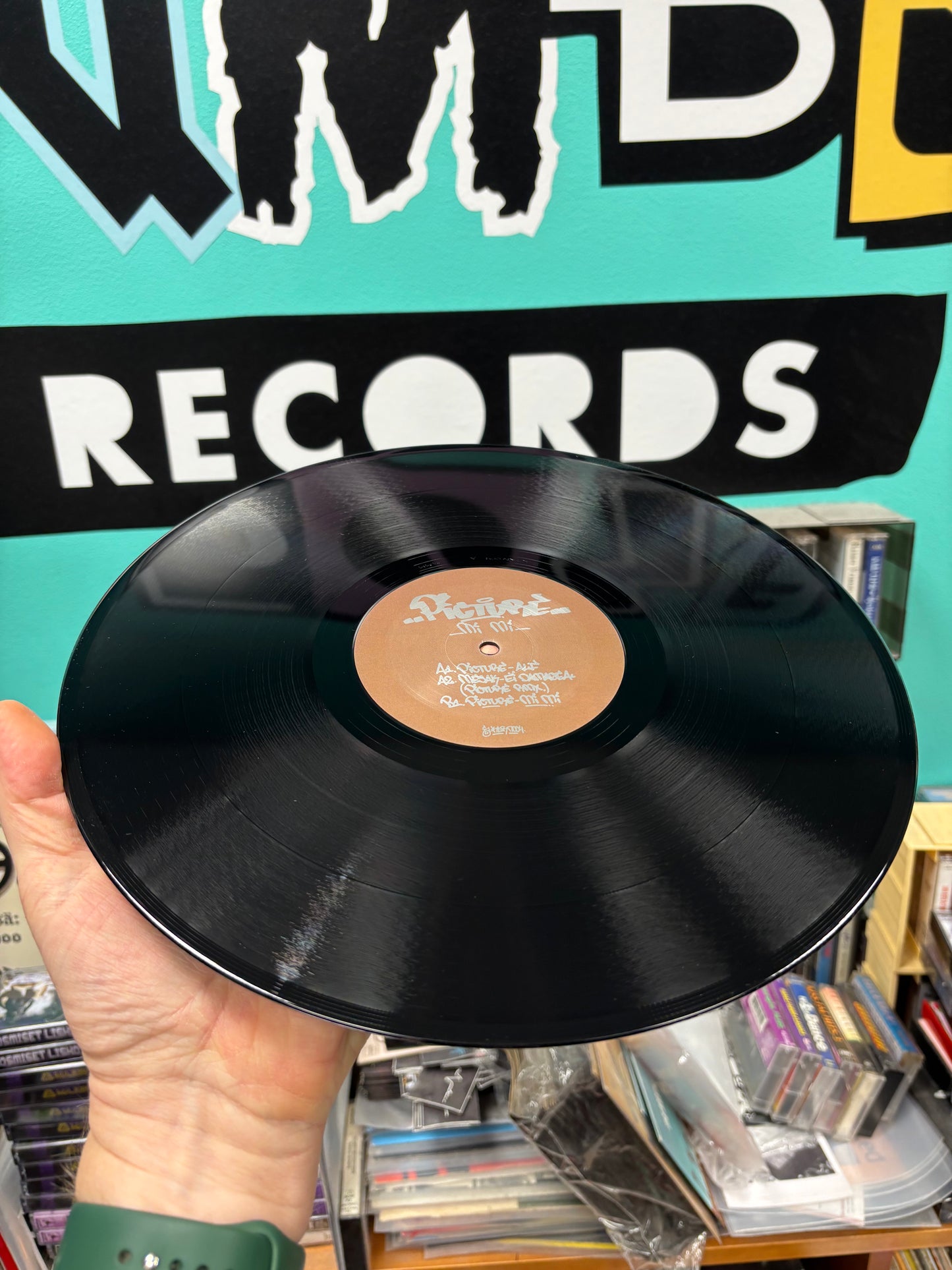 Picture: Mi Mi, 12inch, 2nd pressing, Elektorni, Finland 2025