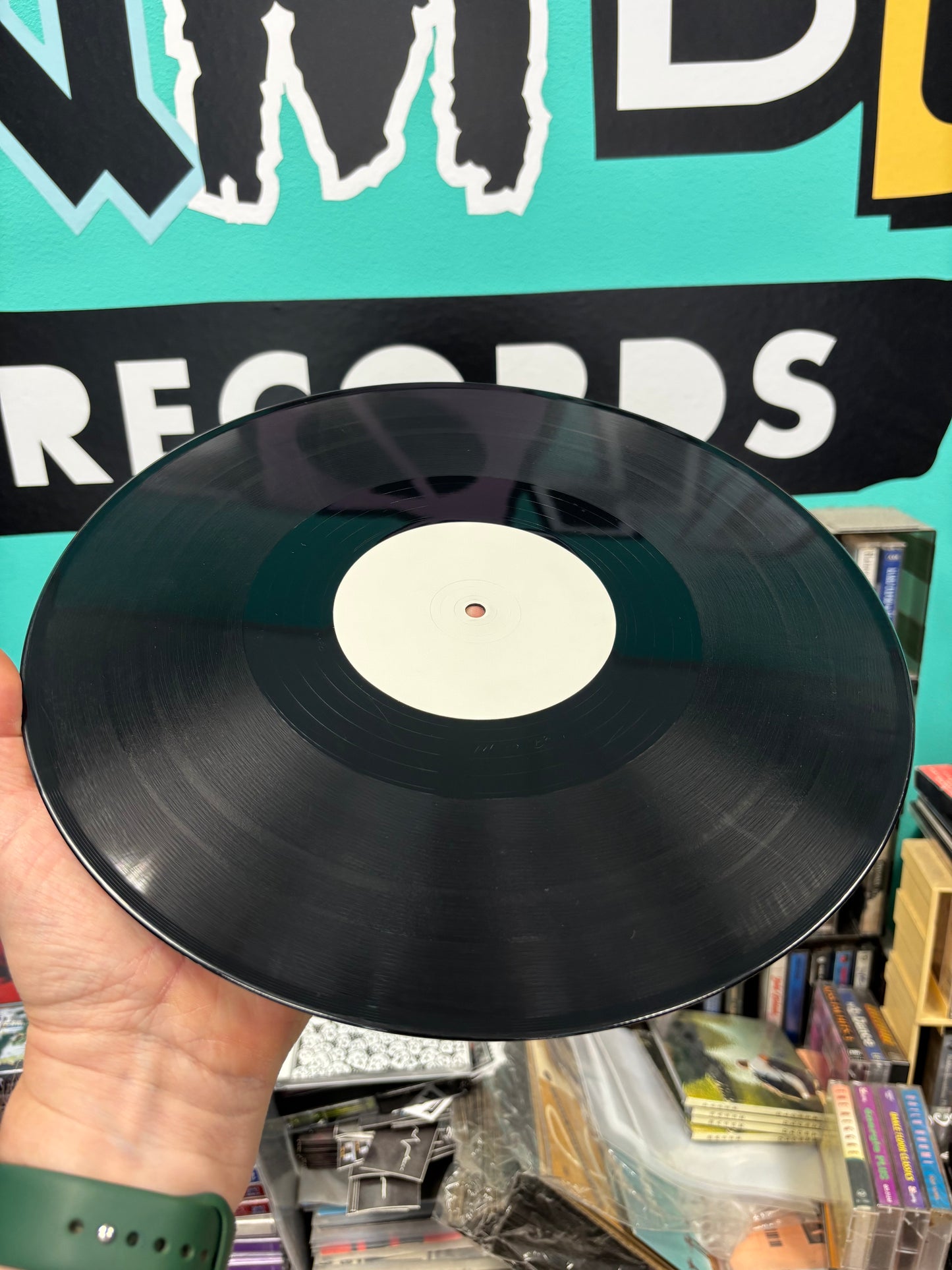 Daniel Avery: Naive Response (Danny Daze Remix)./Reception (Perc Remix), 12inch, white label, Phantasy Sound, UK? 2013
