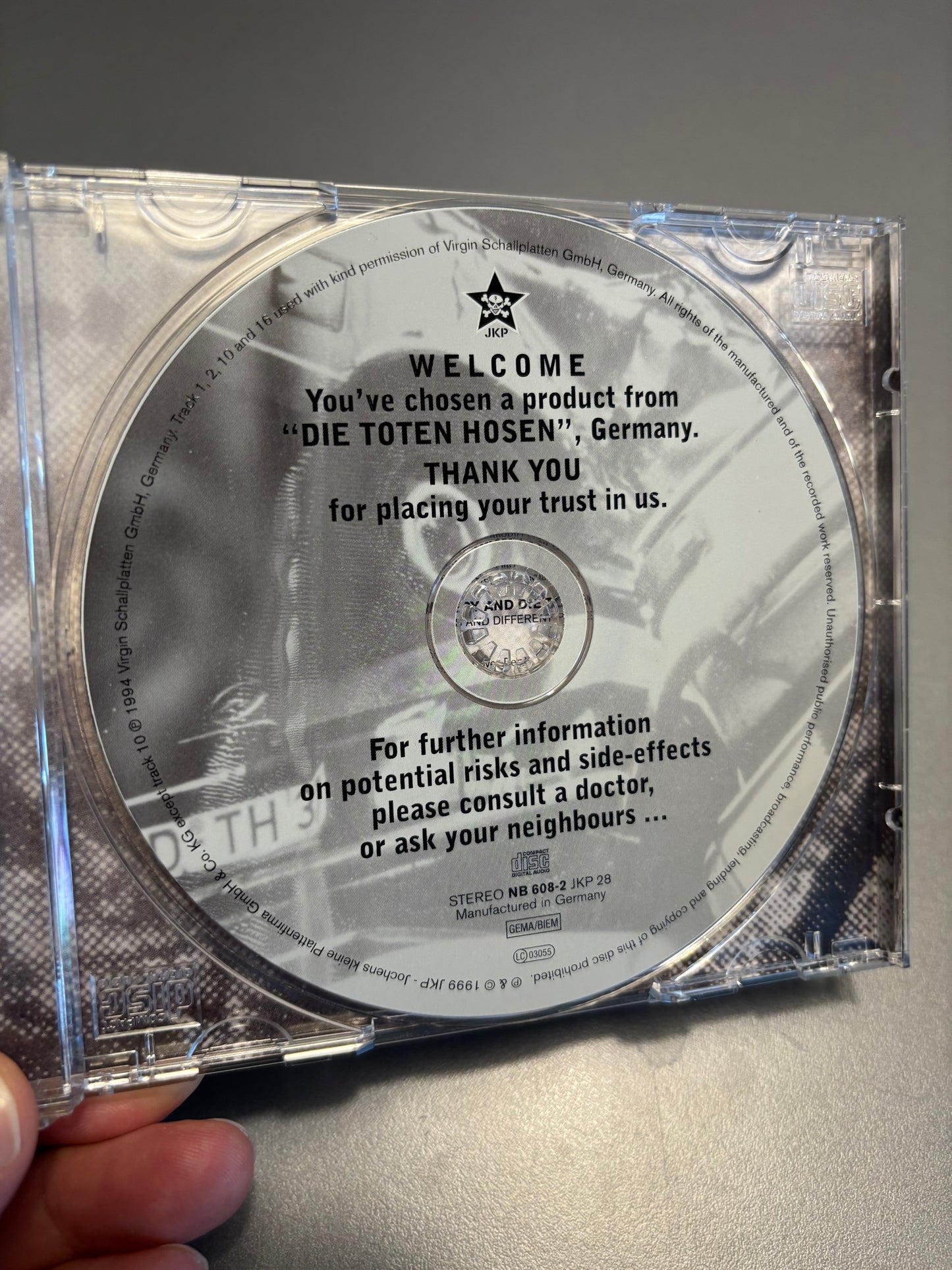 Die Toten Hosen: Crash-Landing, CD, 1st pressing, Nuclear Blast, Jochens Kleine Plattenfirma, Germany 1999