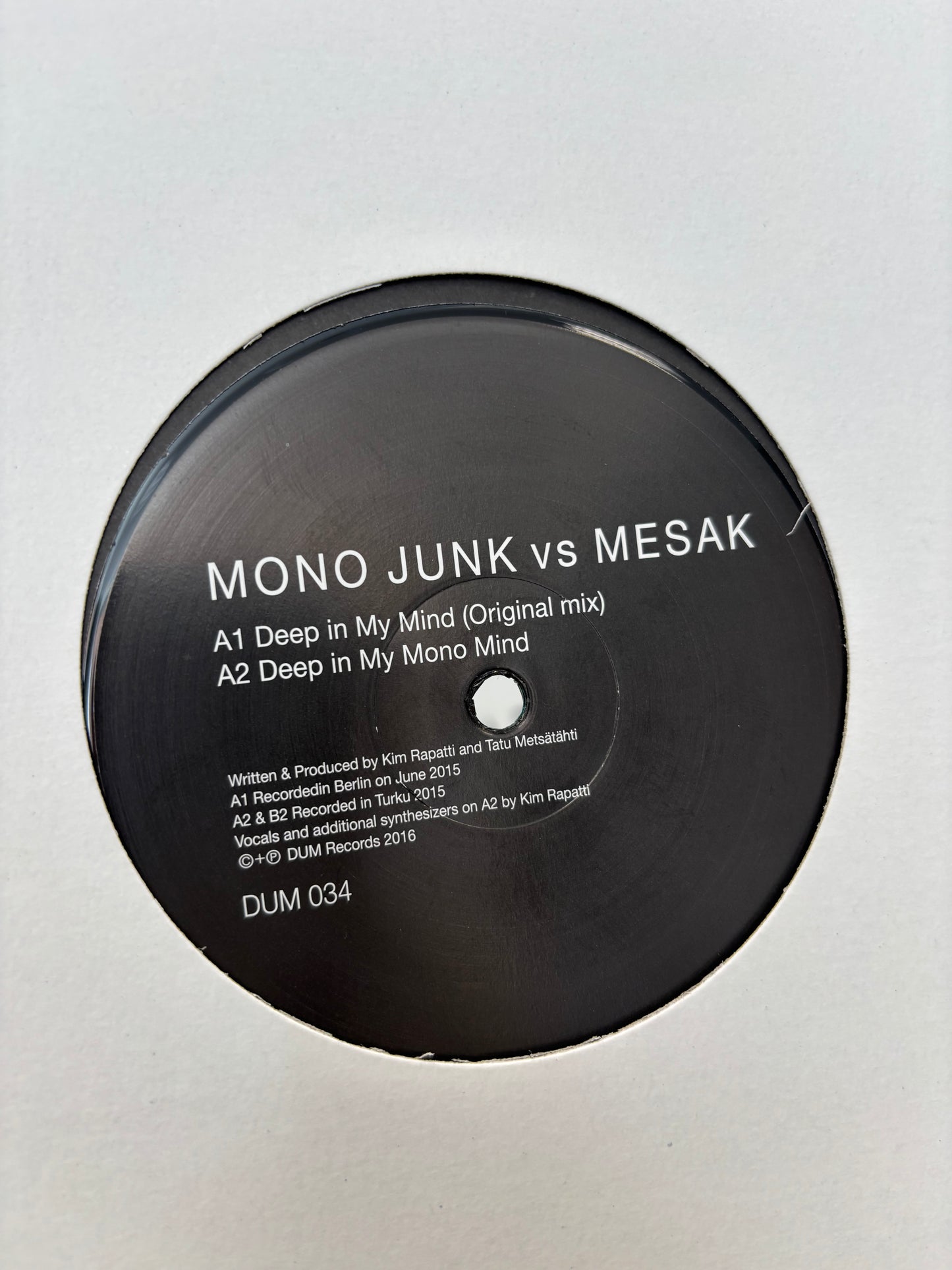 Mono Junk vs Mesak: Deep In My Mind, 12inch, 1st pressing, Only official pressing, Dum Records, Finland 2016