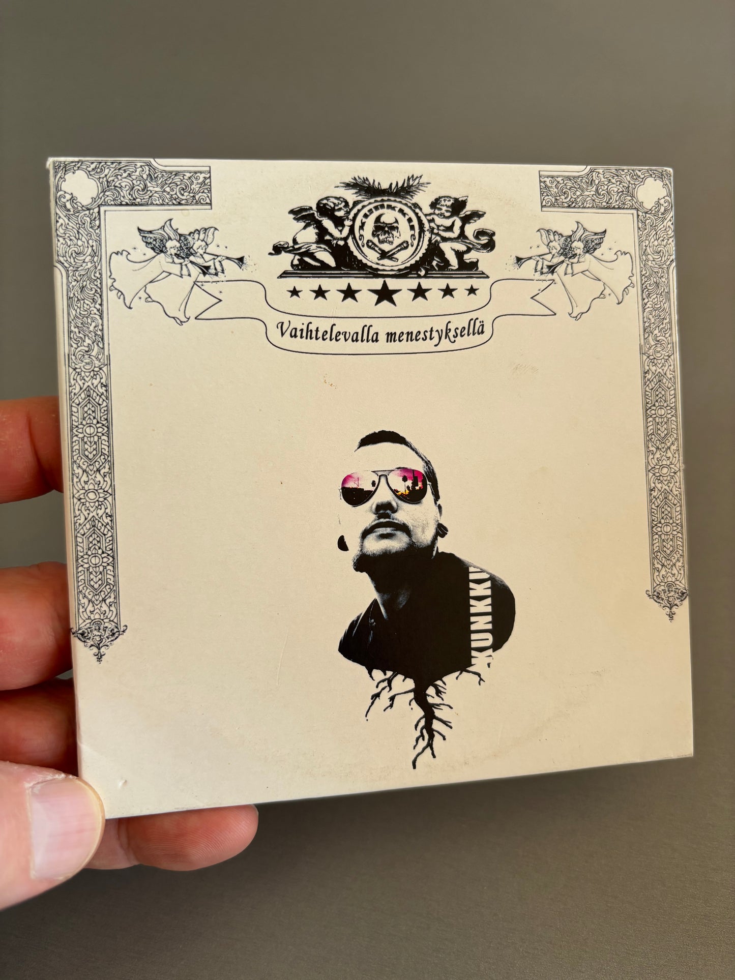 Kunkku: Vaihtelevalla Menestyksellä, CDr, Only pressing, Kuningas Produktiot, Finland 2005