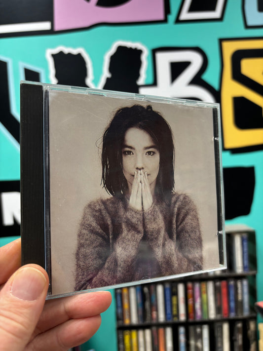 Björk: Debut, CD, reissue, Universal M & L UK pressing, Mother Records, Europe year?