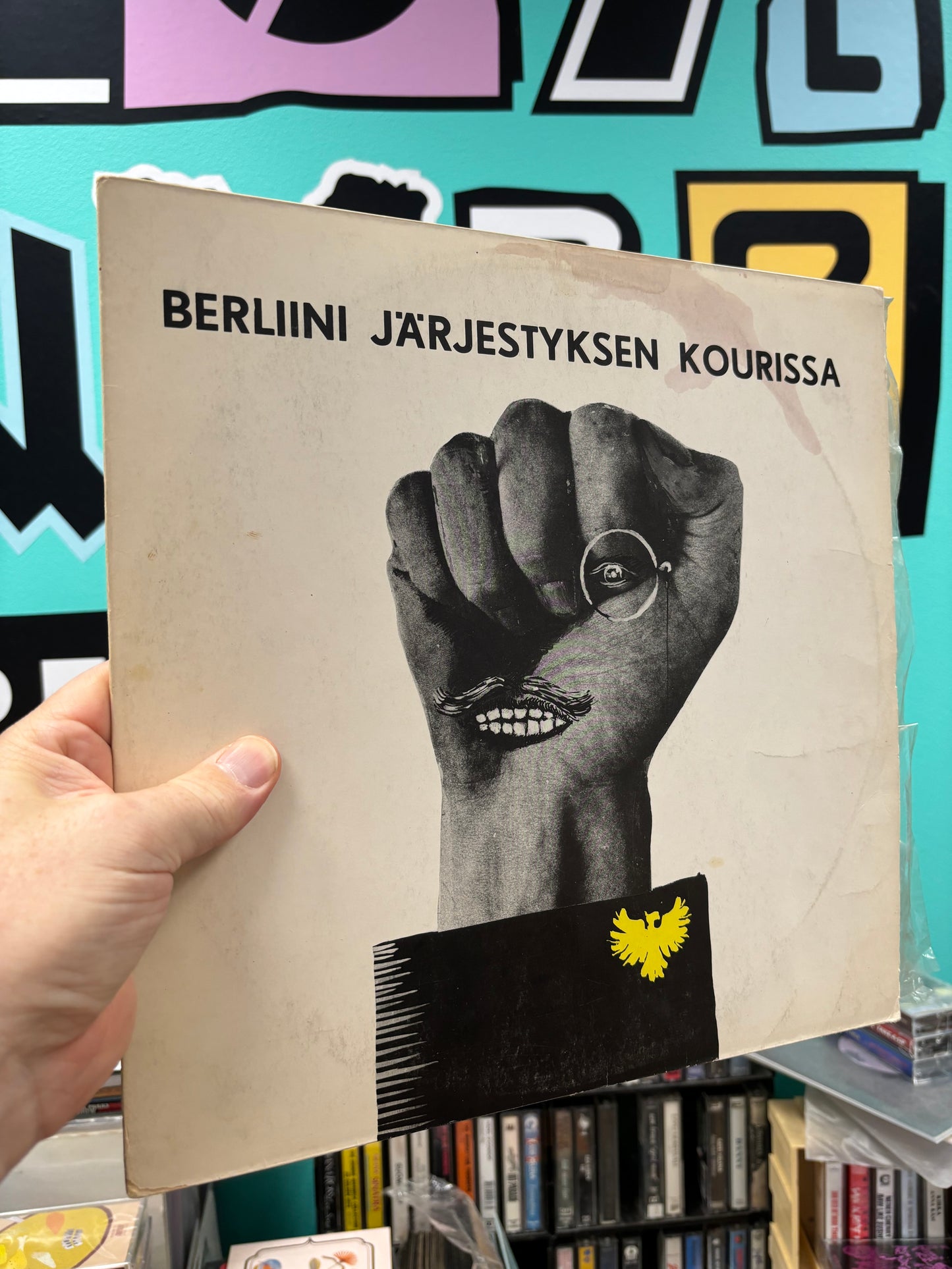 Lauluja näytelmään - Berliini Järjestyksen Kourissa, 1st pressing, Misprint, Love Records, Finland, 1970