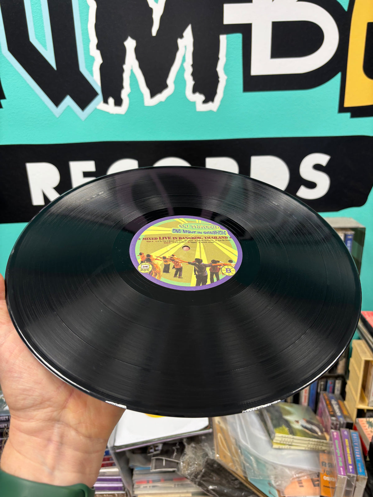 DJ Shadow: One Night In Bangkok, LP, Only vinyl pressing, Mixed, Unofficial Release, No Shoes Music Group, 2005 Country?