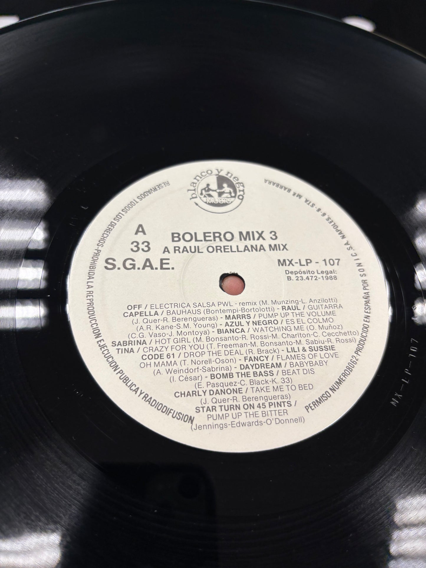 Bolero Mix 3, LP, 1st pressing, gatefold, Compilation, Partially Mixed, Blanco Y Negro, Spain 1988