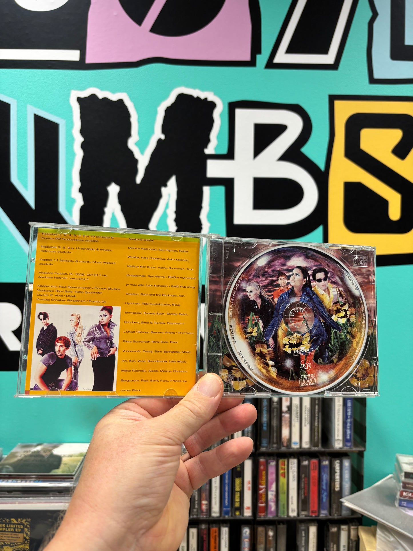 Aikakone: Toiseen Maailmaan, CD, RCA, BMG Finland Oy, Finland 1996