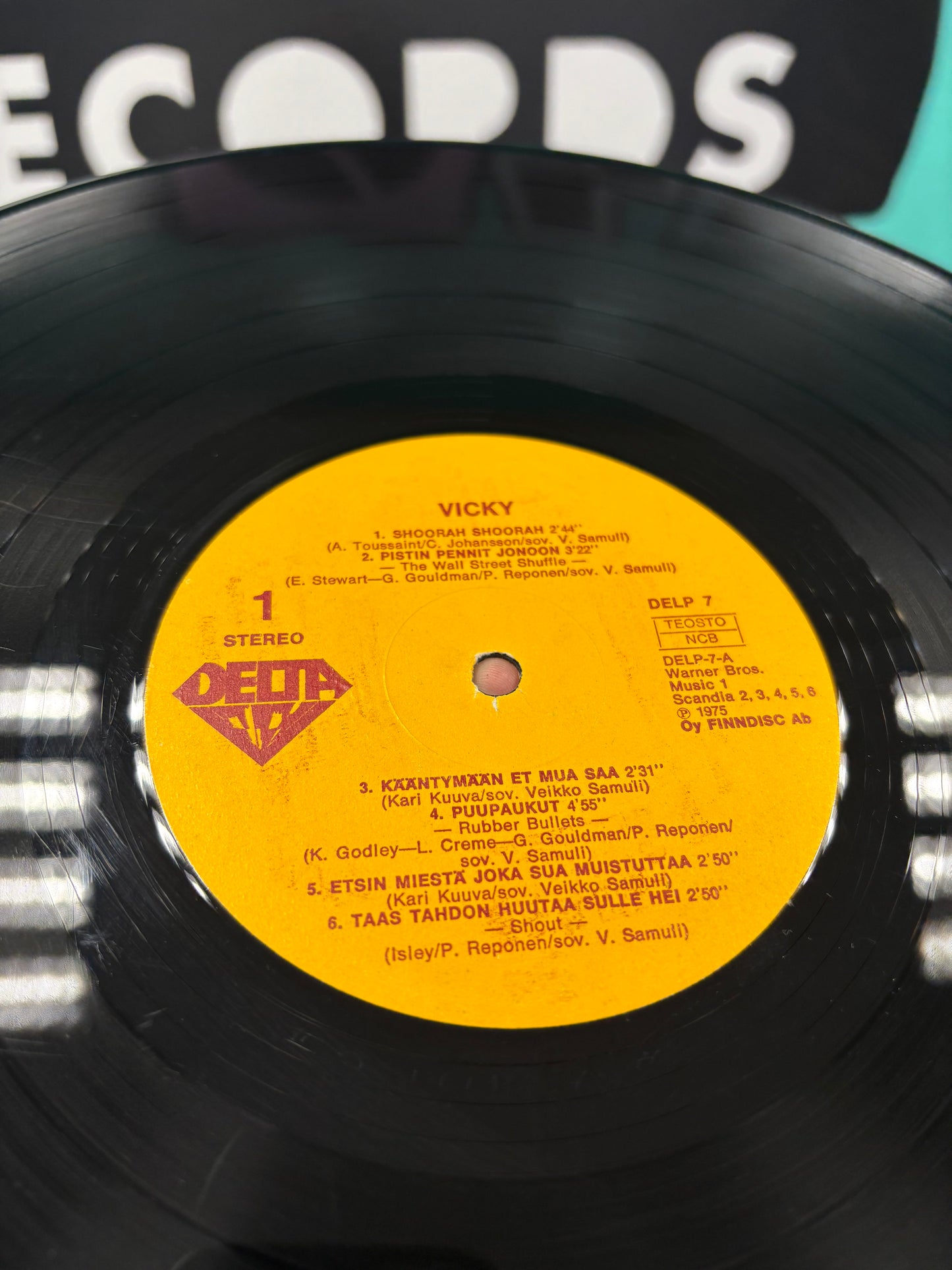 Vicky: Vicky, LP, OG pressing, Delta, Finland 1975