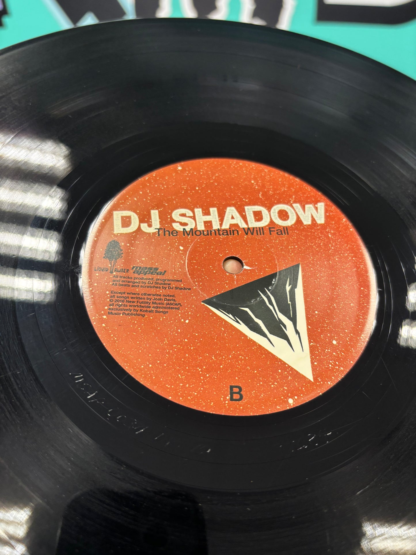 DJ Shadow: The Mountain Will Fall, 2LP, gatefold, Only vinyl pressing, Mass Appeal, Liquid Amber, US 2016