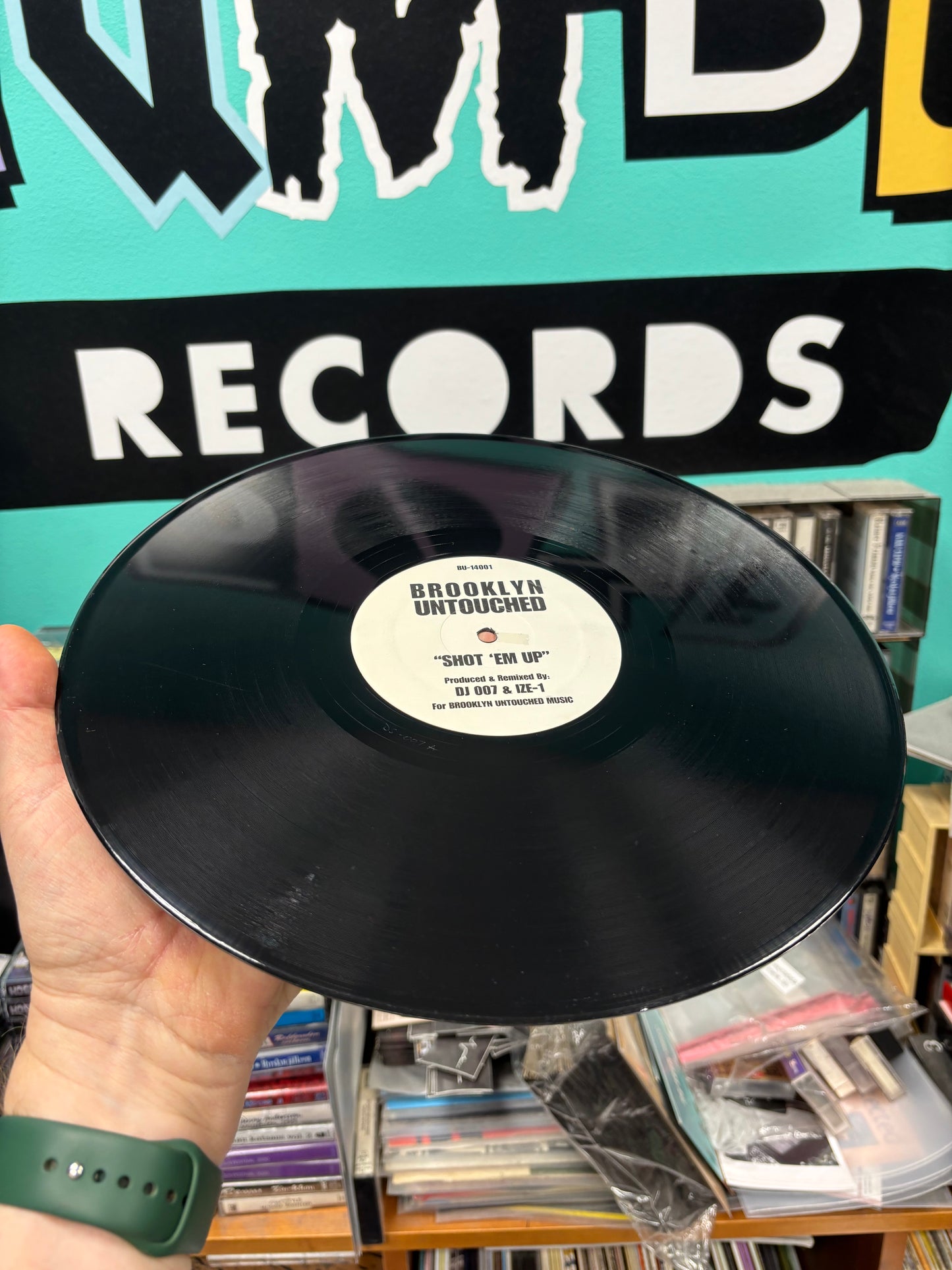 DJ 007 & IZE-1: Shot ’Em Up/Do You Wanna Smoke, 12inch, white label, Only pressing, Brooklyn Untouched, US year?