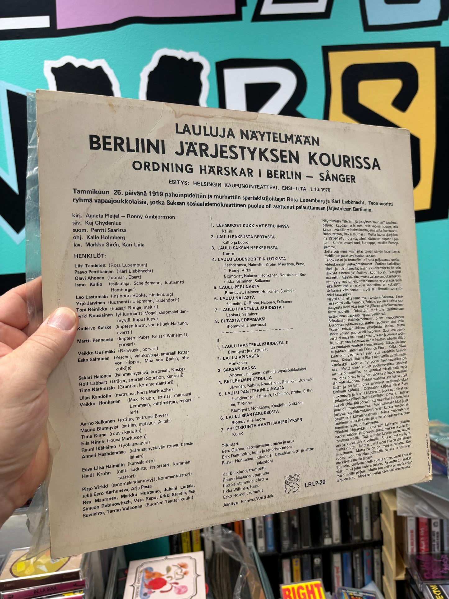 Lauluja näytelmään - Berliini Järjestyksen Kourissa, 1st pressing, Misprint, Love Records, Finland, 1970