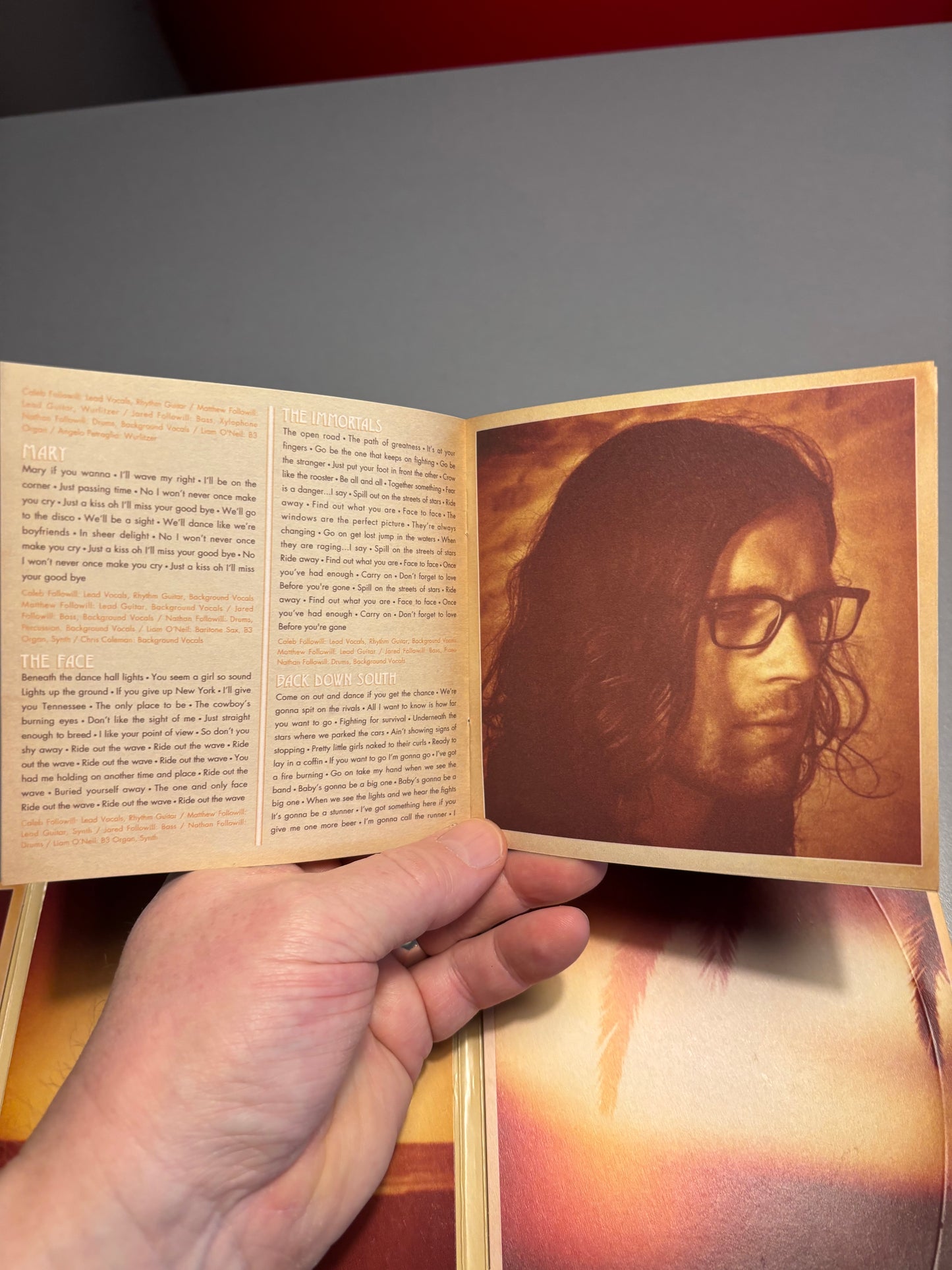 Kings Of Leon: Come Around Sundown, 2CD, Deluxe Edition, RCA, Sony Music, Europe 2010