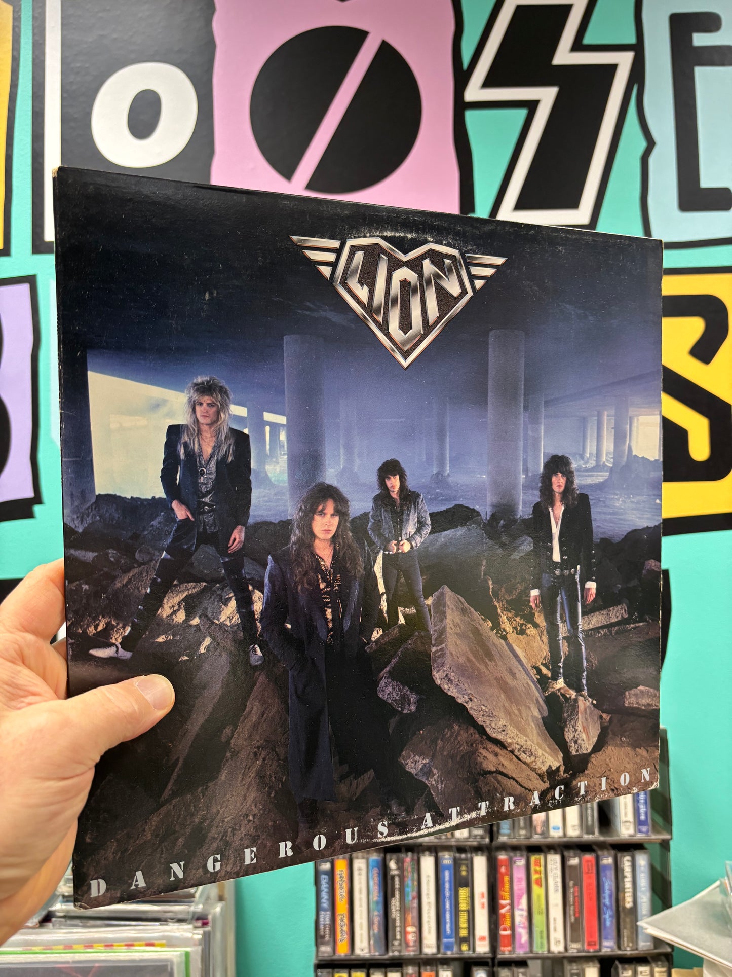 Lion: Dangerous Attraction, LP, 1st pressing, Scotti Bros. Records, US 1987