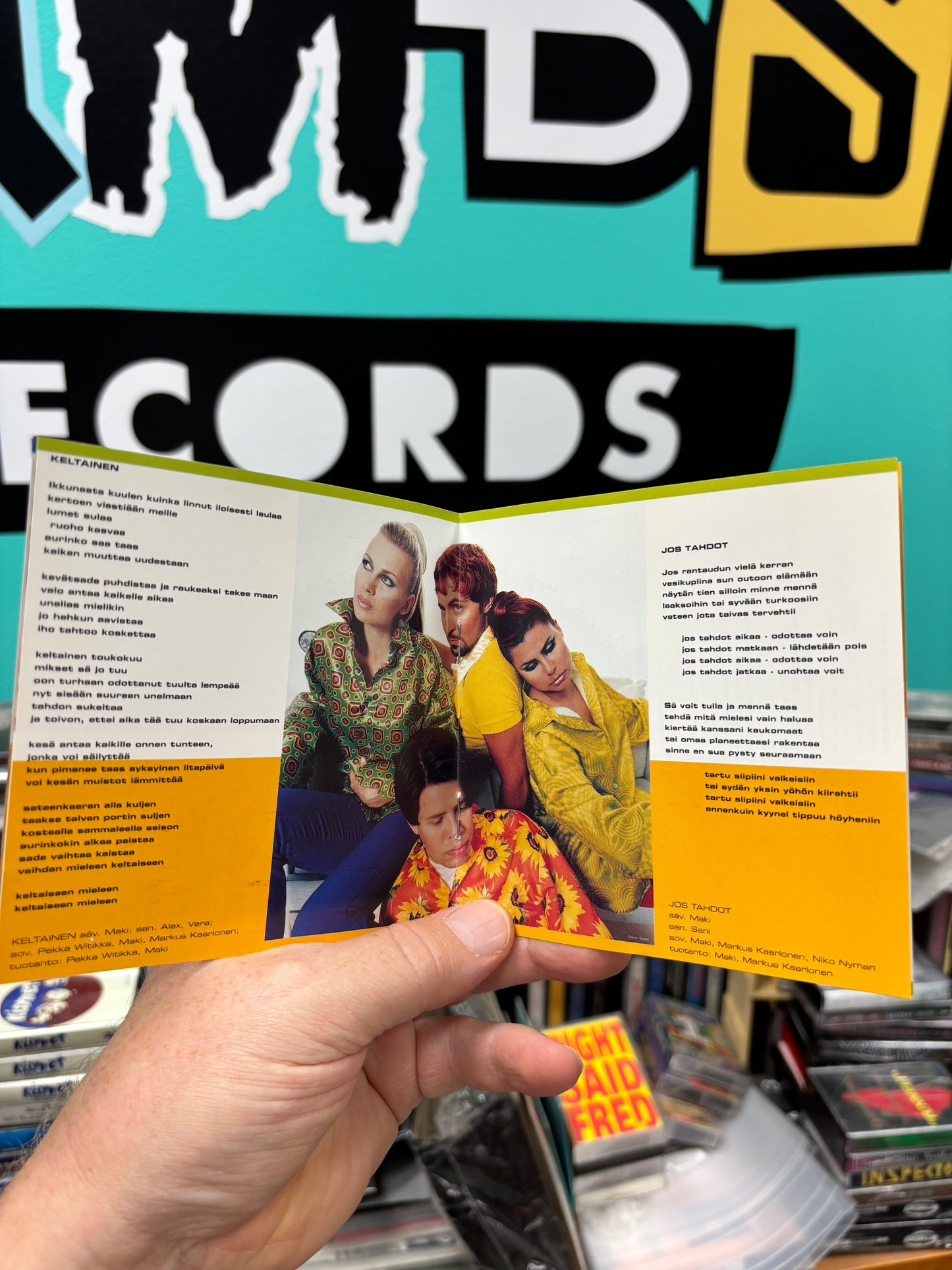 Aikakone: Toiseen Maailmaan, CD, RCA, BMG Finland Oy, Finland 1996