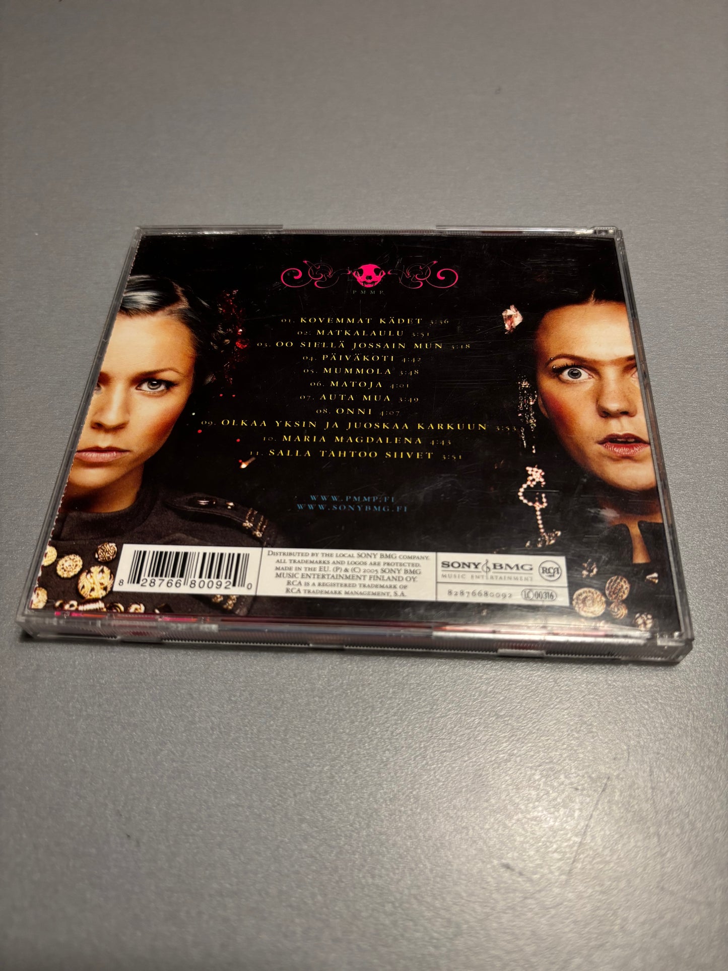 PMMP: Kovemmat Kädet, CD, 1st pressing, autographed, RCA, Finland 2005