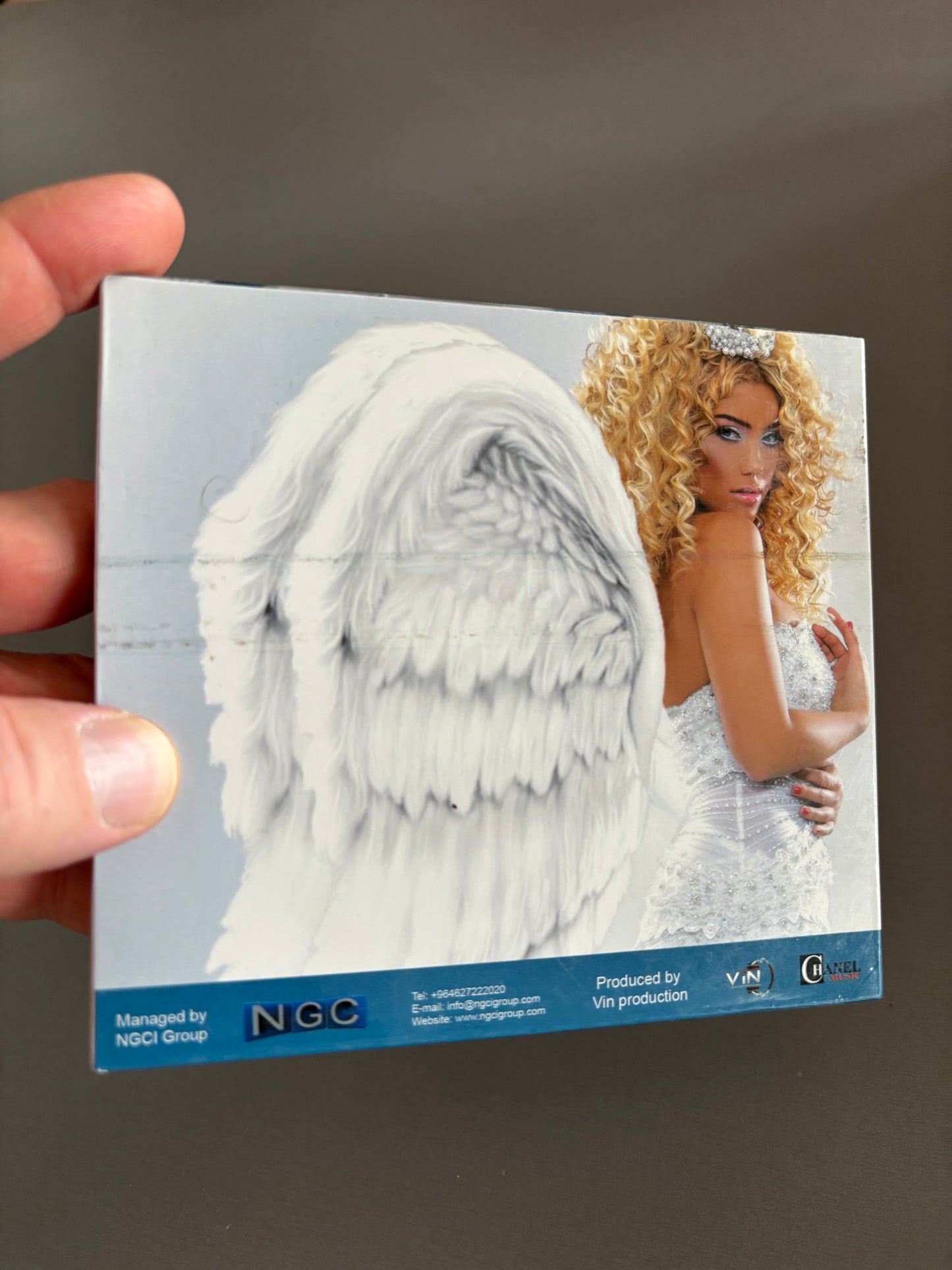 Dashni Murad: Firîșta Mîhreban, CD, Only pressing?, Channel Music, Vin production, NGCI Group, Turkey, Egypt, Kurdistan 2011?
