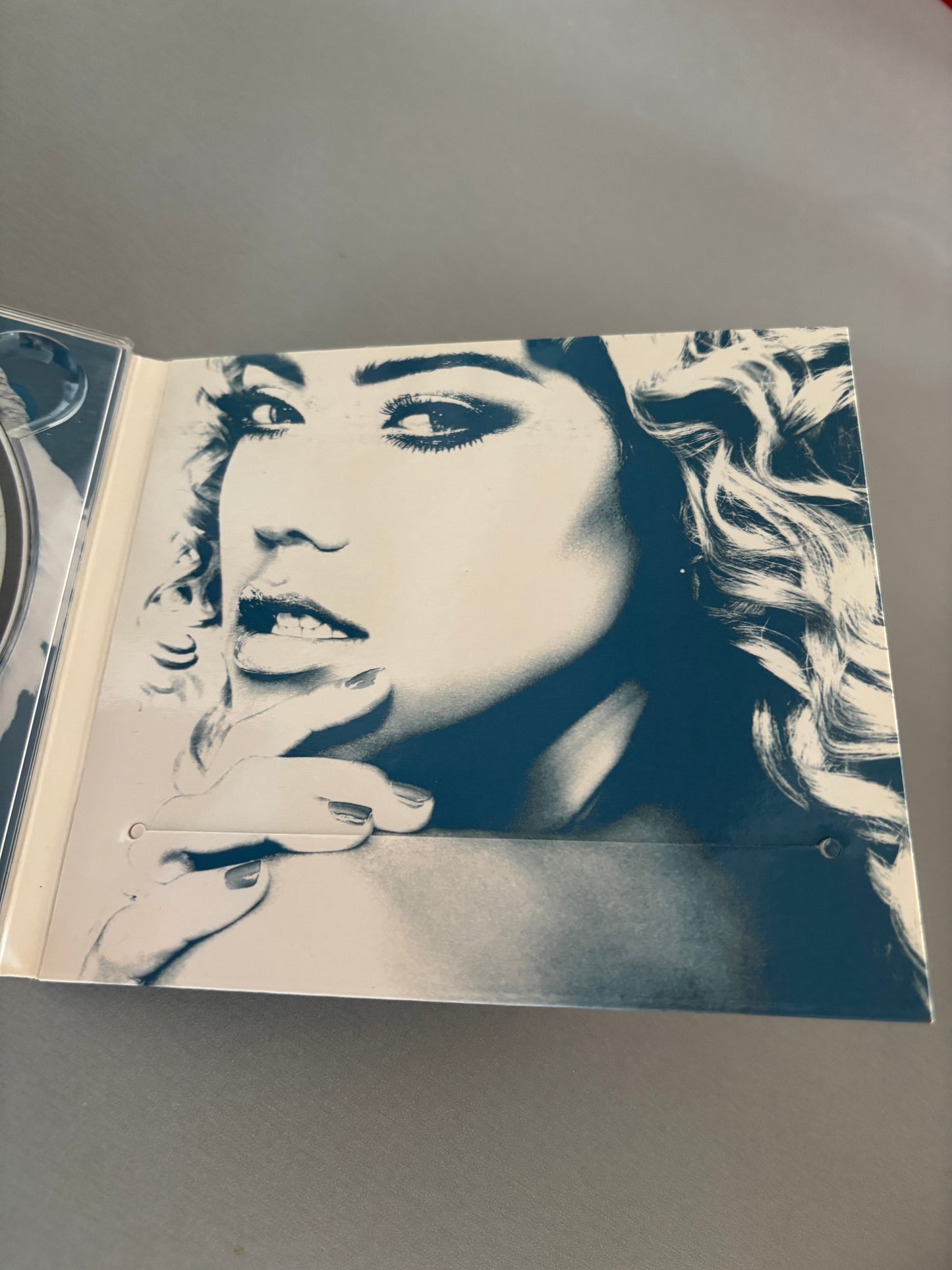 Dashni Murad: Firîșta Mîhreban, CD, Only pressing?, Channel Music, Vin production, NGCI Group, Turkey, Egypt, Kurdistan 2011?