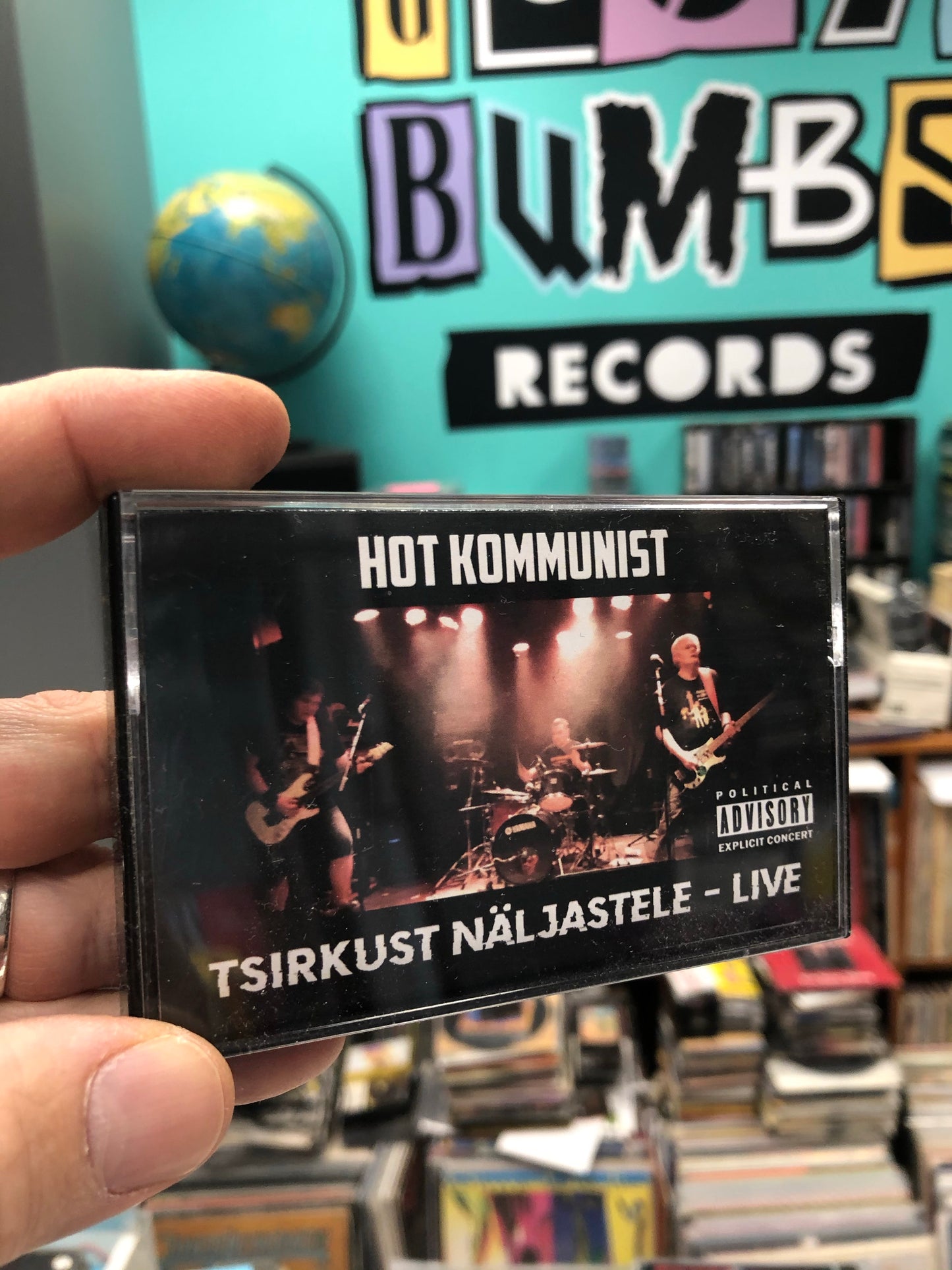 Hot Kommunist: Tsirkust Näljastele - Live